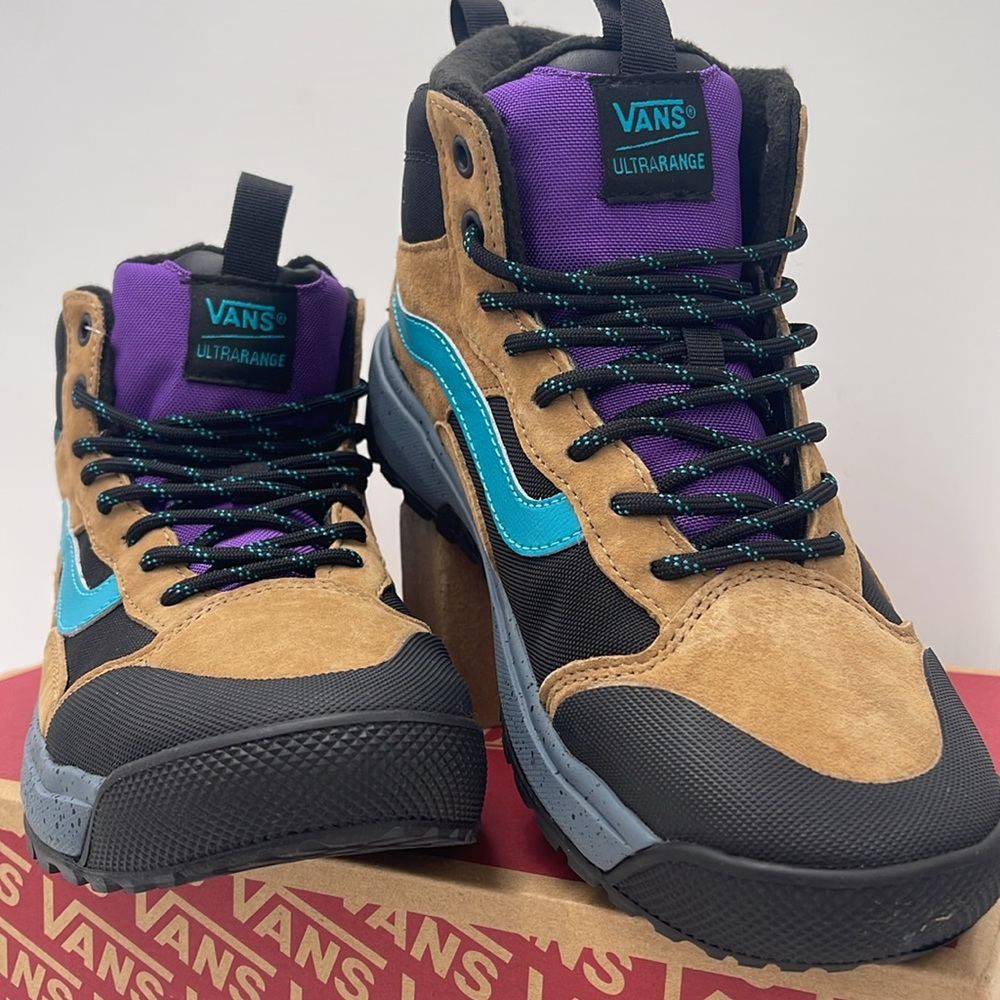 Vans WMNS High-Top Sneakers Boots Blue and Tan Accents Ultrarange Exo
Tobacco - Picture 5 of 16